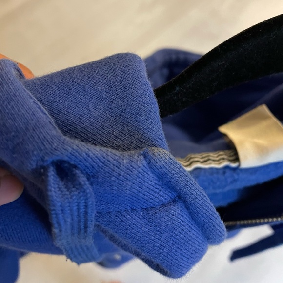 💙Beautiful Blue TNA (Aritzia) zip up hoodie - Picture 5 of 6